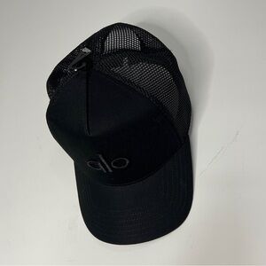 ALO Yoga Black District Trucker Hat
